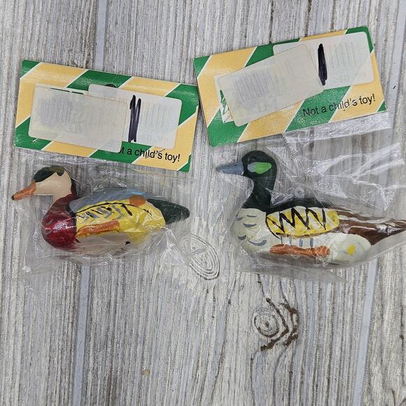 Vintage 1986 Duck Ornament Pair Hand Painted Christmas Decoration‎ Seasonal Lot - Picture 1 of 6